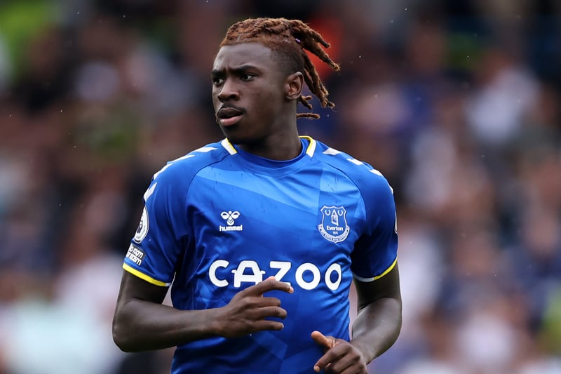 Corriere Dello Sport claims that Juventus are looking to purchase Kean early during his two-year loan spell, but Everton aren’t budging on their valuation. The same outlet reports West Ham are interested in taking Kean off the Old Lady. 