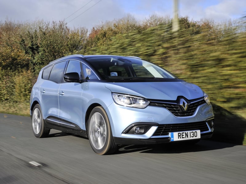 Our second people carrier didn’t enjoy massive sales success when it was brand new but families are clearly keen to snap up this French seven-seater now, with prices hitting an average of £9,425 across all generations