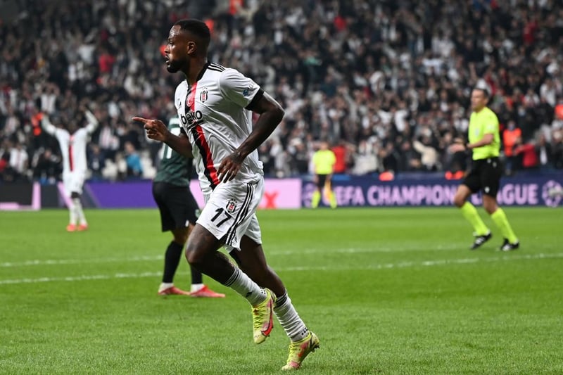 Newcastle are eyeing Besiktas and Canada forward Cyle Larin.  The Magpies’ new owners are “expected” to get together with their Turkish counterparts and strike a deal. (Takvim)