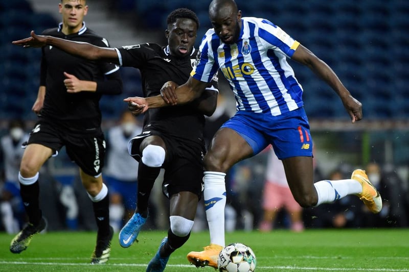 Guimaraes centre-back Abdul Mumin is the subject of interest from both Newcastle and Leicester City. (Fichajes) (Photo by MIGUEL RIOPA/AFP via Getty Images)