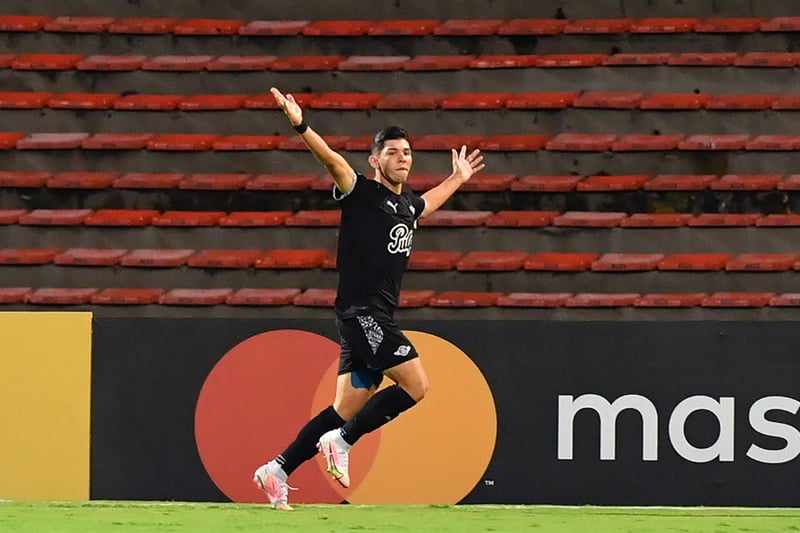 Paraguayan side Club Libertad are ‘analysing’ an offer from Brighton for their teenage forward Julio César Enciso. (VERSUS) (Photo by JOAQUIN SARMIENTO/AFP via Getty Images)