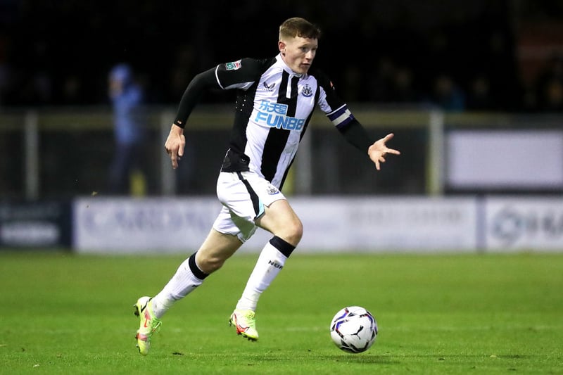 Newcastle United youngster Elliot Anderson has a deal agreed to go to Luton Town, but a confirmation is being delayed by the Toon Army’s current lack of available senior players. (The Athletic)  (Photo by George Wood/Getty Images)