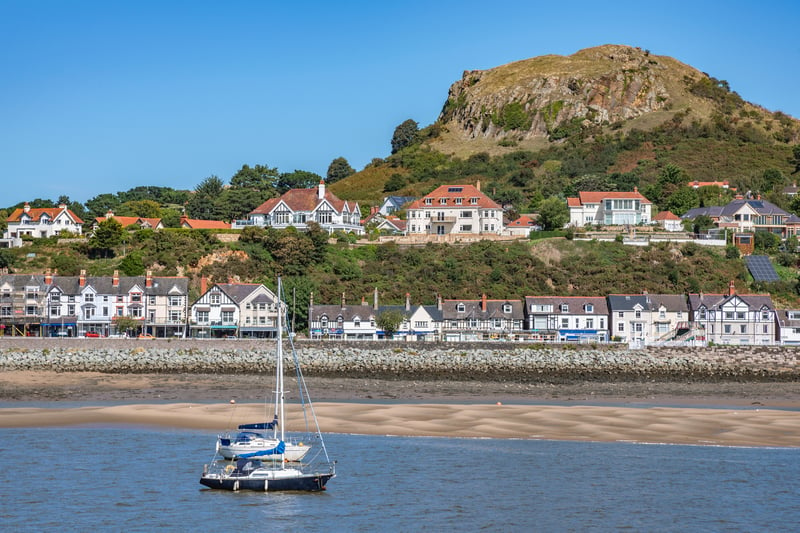 Conwy, Wales: 12.1%, 5,100 people