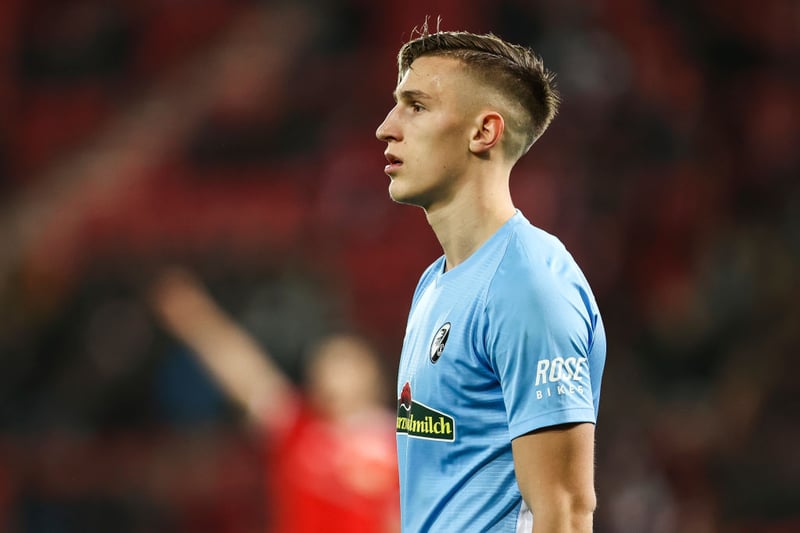 Newcastle United have been put on ‘high alert’ after Freiburg ‘lowered their asking price’ for defender Nico Schlotterbeck to £16m. (Sport1) (Photo by Maja Hitij/Getty Images)