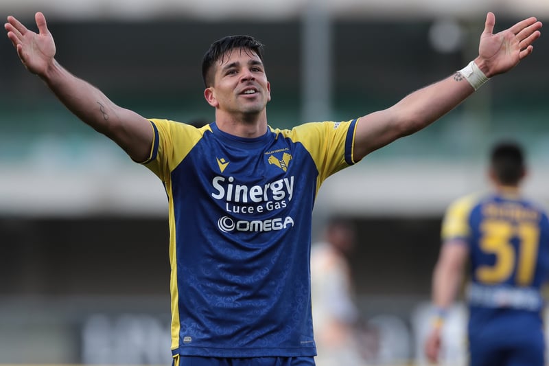 Newcastle United have  ‘made contact’ with Argentine striker Giovanni Simeone as Chris Wood faces being replaced less than six months after arriving from Burnley (Express)