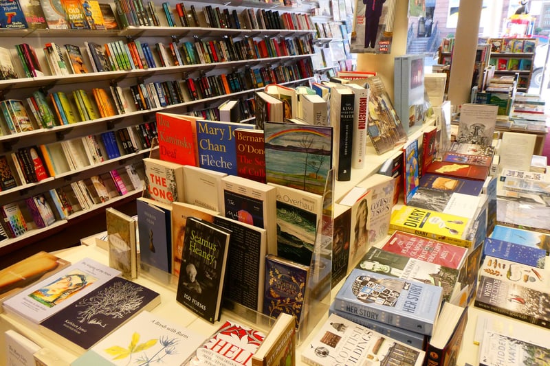 Hyndland bookshop is a great independent book seller that can be found on Hyndland Road that was set up by two former librarians. 