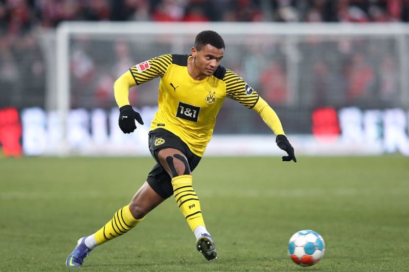 Borussia Dortmund are planning for the departure of Manuel Akanji, who has a £21 million offer from Manchester United. (SportBild)