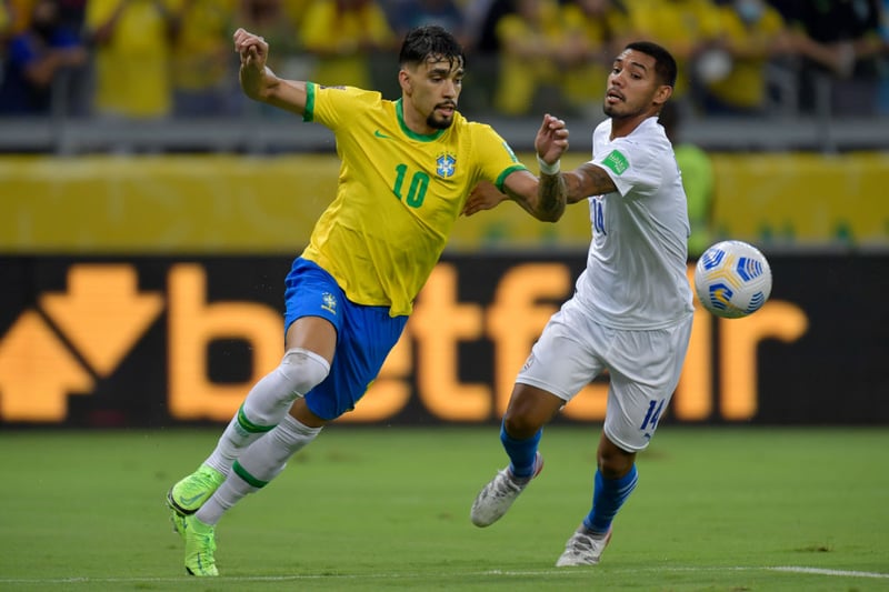 Newcastle United target Lucas Paqueta has reportedly told Lyon his intention to leave the club this summer, but PSG now appear the favourites to sign the Brazilian international. (Le10Sport)