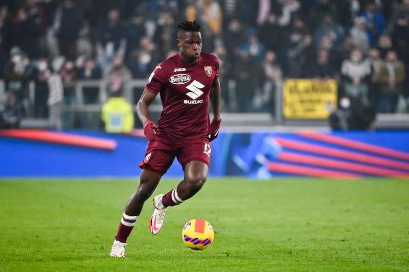 Arsenal are one side eyeing a move for Torino right-back Wilfried Singo this summer. However, they will face competition from Tottenham and Liverpool. (football.london)
