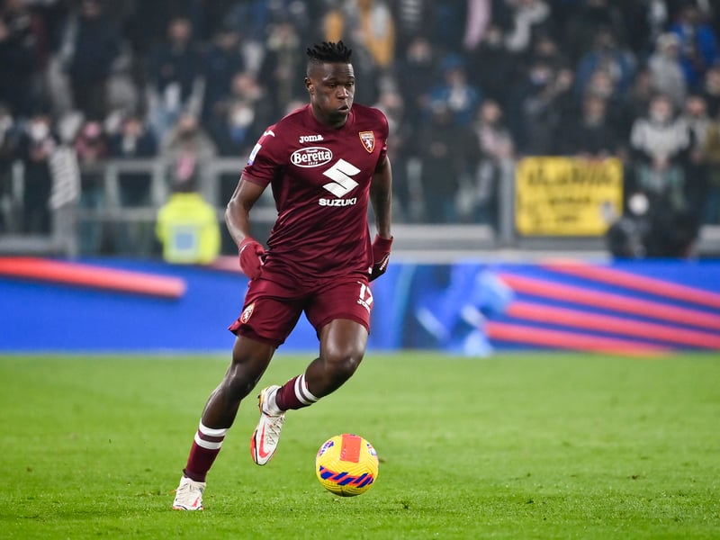 Arsenal are one side eyeing a move for Torino right-back Wilfried Singo this summer. However, they will face competition from Tottenham and Liverpool. (football.london)