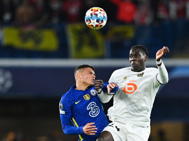 West Ham are reportedly interested in signing Lille’s £20m-rated midfielder Amadou Onana in the summer. (The Sun)