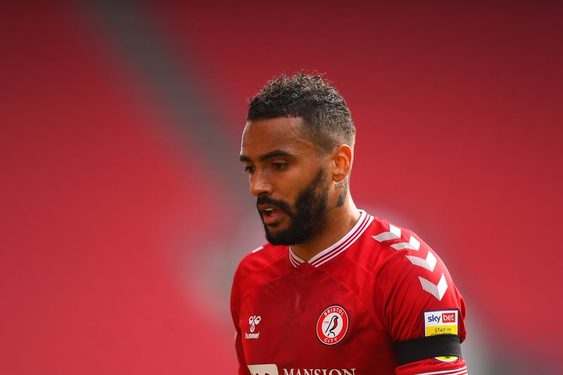 Bristol City have terminated the contract of defender Danny Simpson, with the former Leicester and Newcastle right-back falling out of favour at Ashton Gate. The 35-year-old hasn't made an appearance for the Robins since October. (Bristol World)