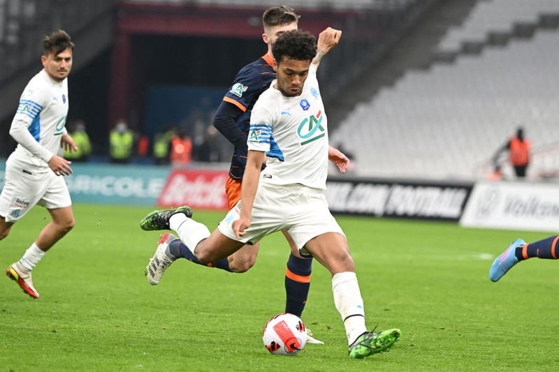 Leeds United and Newcastle United are lagging behind in the race to sign Marseille midfielder Boubacar Kamara as it is claimed Atletico Madrid are in pole position with a verbal agreement. (Foot Mercato)