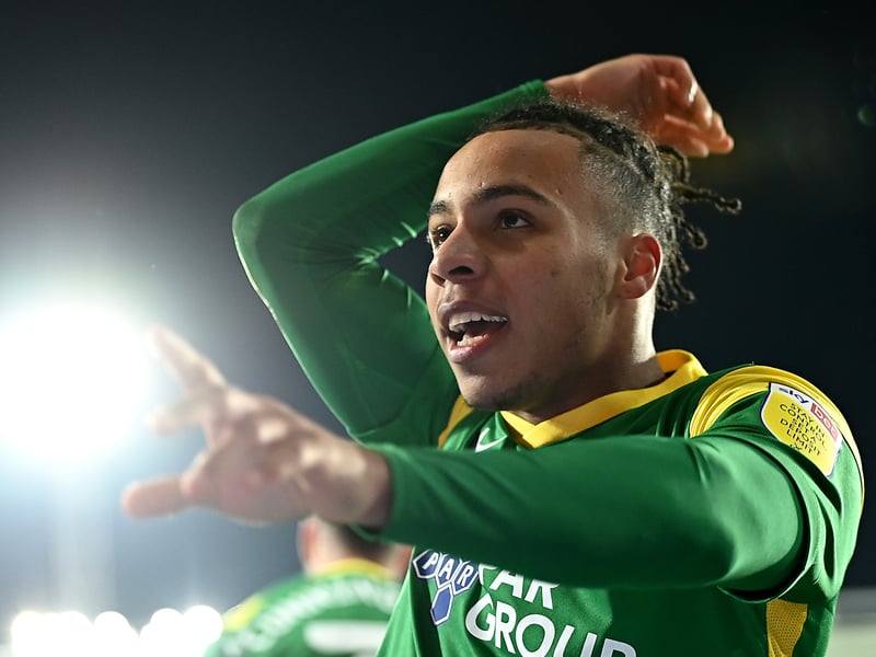 Preston North End boss Ryan Lowe says on-loan Aston Villa striker Cameron Archer is showing Premier League-type quality during his Deepdale loan spell (Lancashire Evening Post)