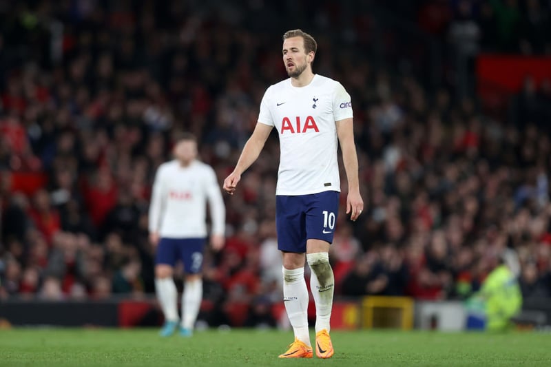Tottenham star Harry Kane is on the list of ‘dream signings’ that Newcastle United have drawn up ahead of the summer transfer window. (GiveMeSport)