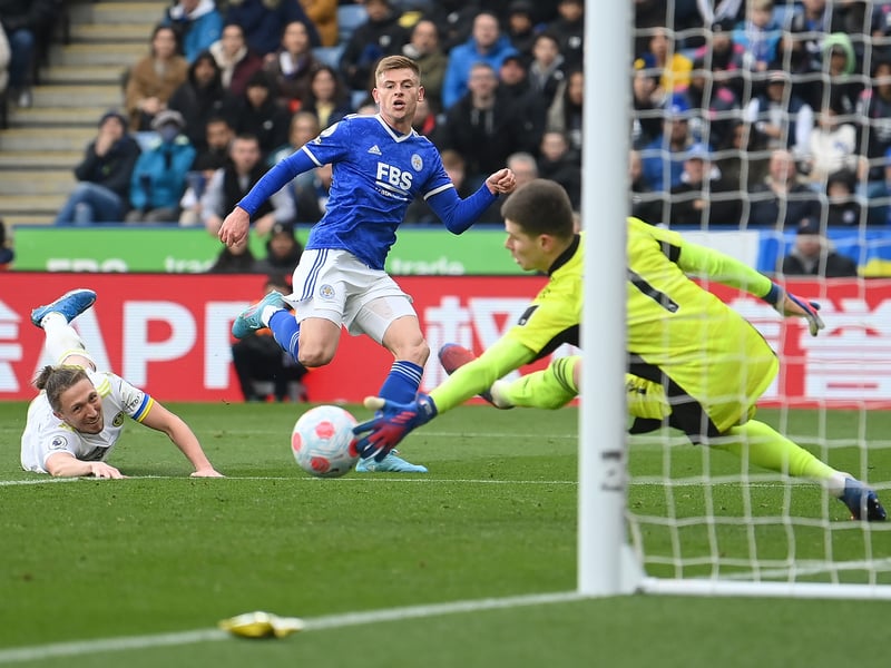 Newcastle United want to sign Leicester City winger Harvery Barnes but the Foxes are ‘demanding’ a £50m transfer fee for the England international (The Sun)