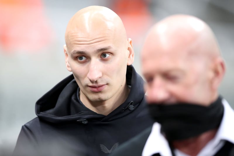 Deepest of the midfield three. Picked out plenty of teammates with passes but struggled to find that killer pass we know Shelvey has in his locker. 