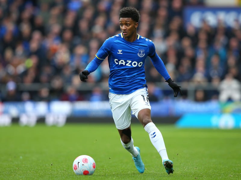 Pts: 37. W: 9. D: 10. L: 8. GF: 18. Top scorer: Demarai Gray (5)