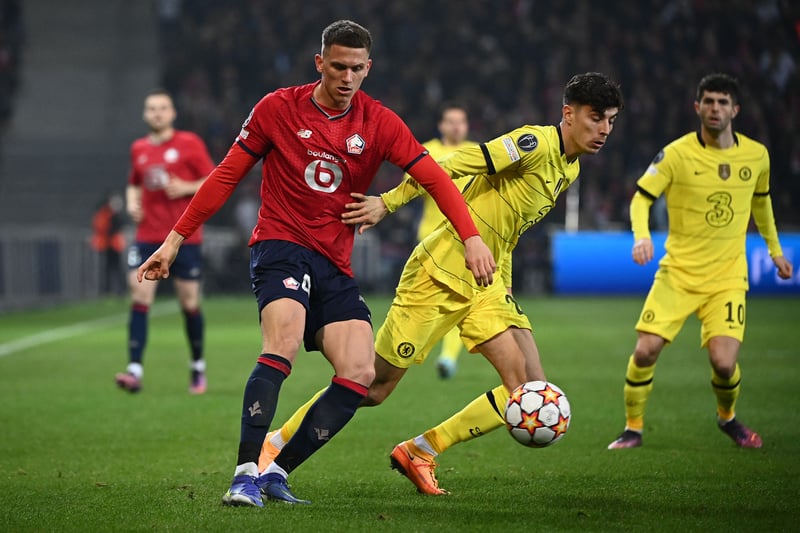 West Ham are tracking Lille defender Sven Botman, a notable target of Newcastle United in January, as David Moyes looks to overhaul his squad this summer (Evening Standard)