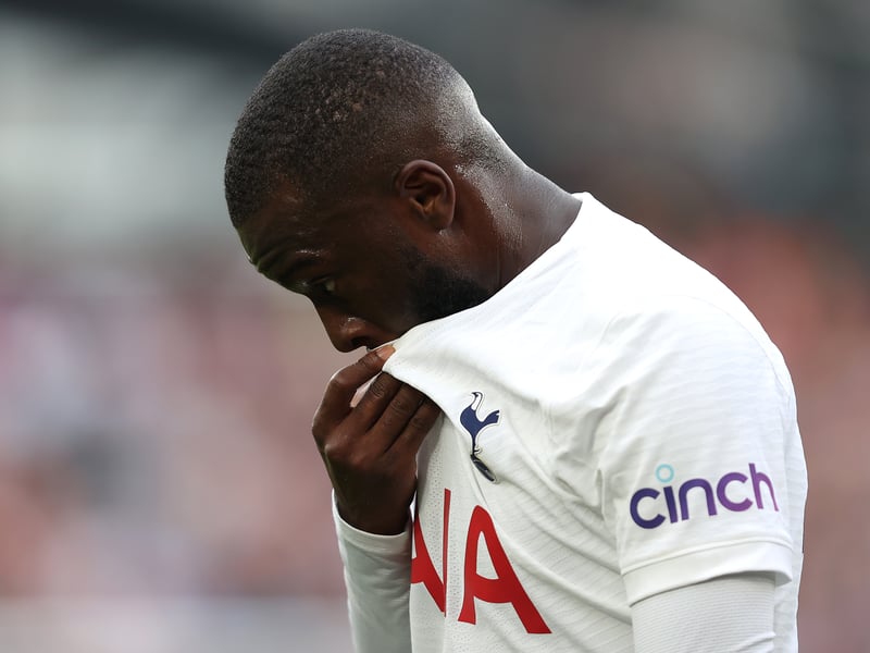 Tottenham are willing to sell midfielder Tanguy Ndombele for ‘the right price’, with Turkish side Galatasaray thought to be interested in the Frenchman (Media Foot)