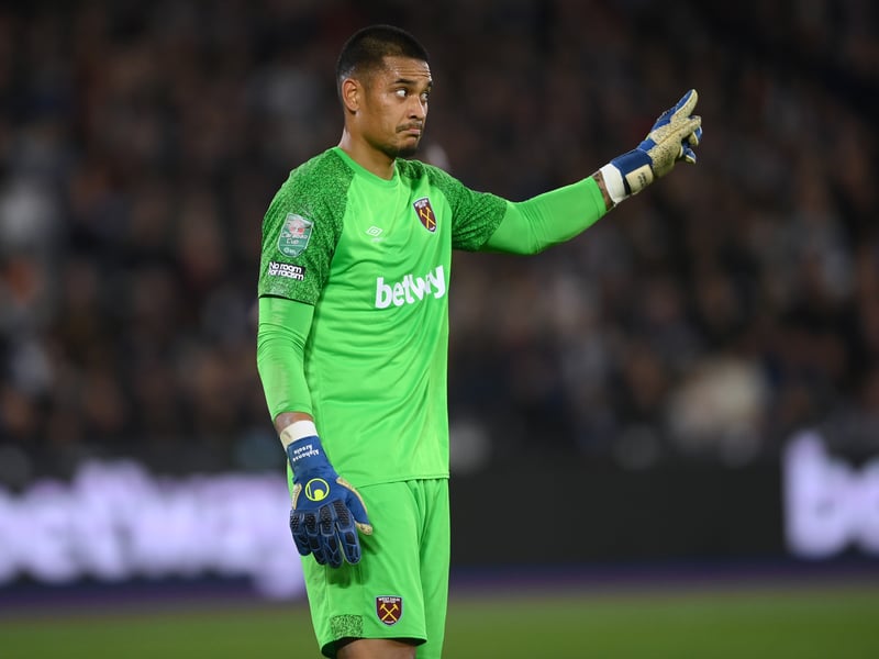 West Ham’s hopes of re-signing goalkeeper Alphonse Areola next season may be scuppered by interest from former club Fulham (90min)