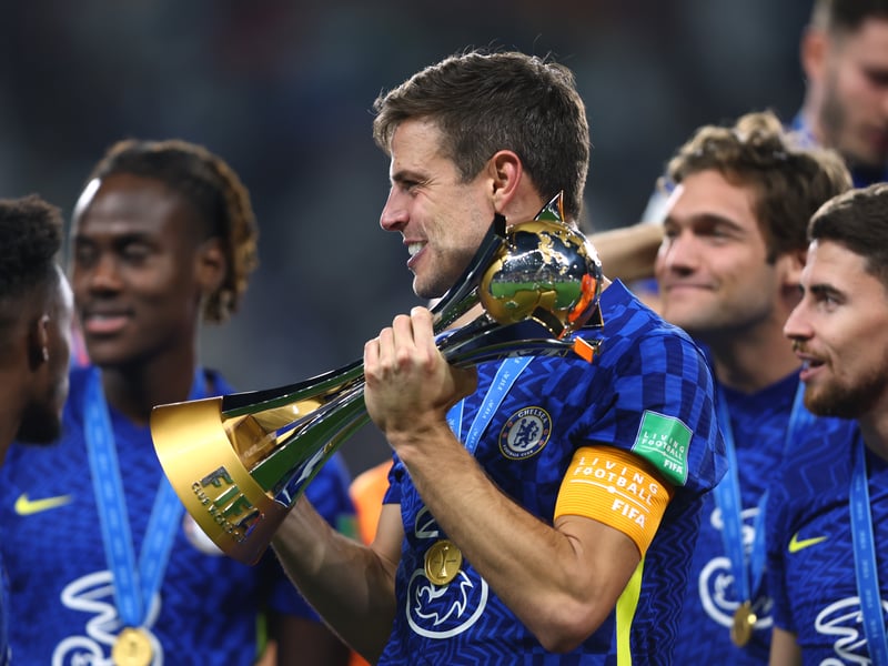 Chelsea skipper Cesar Azpilicueta has extended his contract with the club by another year. The 32-year-old star has won every trophy possible with the Blues, racking up the mighty haul over a ten season period. (Sky Sports)
