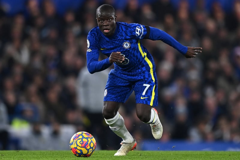 Real Madrid are among the clubs interested in discussing a deal for  N’Golo Kante if the Chelsea midfielder becomes available this summer (AS)