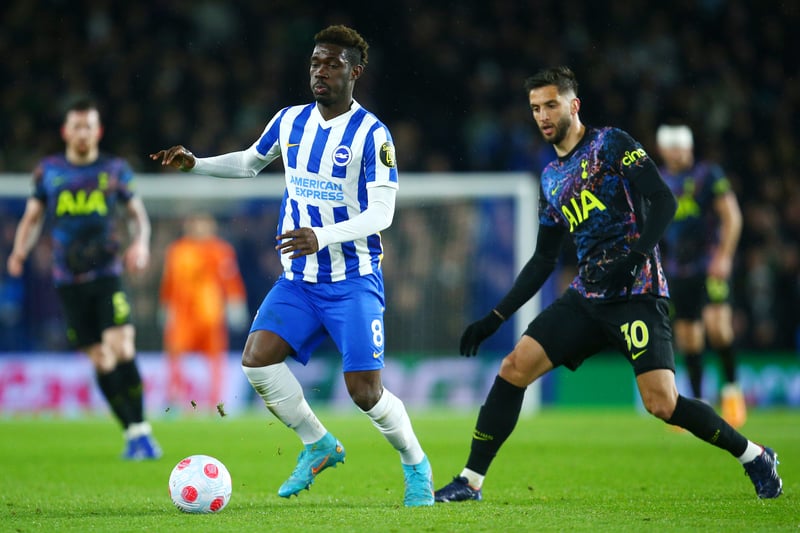Manchester United are considering both Brighton’s  Yves Bissouma and Leicester’s Youri Tielemans as ‘cut price’ replacements with Paul Pogba expected to leave Old Trafford in the summer (Express)