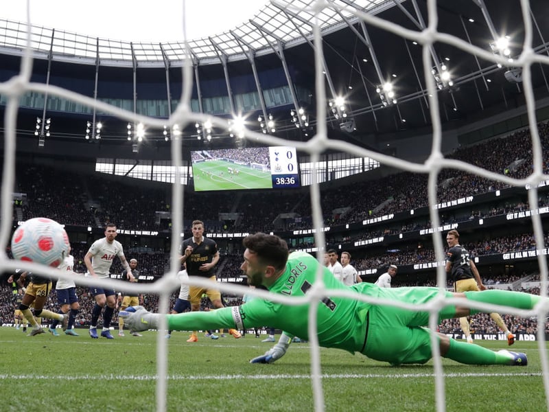 A staggering statistic after Newcastle’s 5-1 defeat at Spurs saw Howe’s side unwantedly jump to the top of the most points dropped in the division.