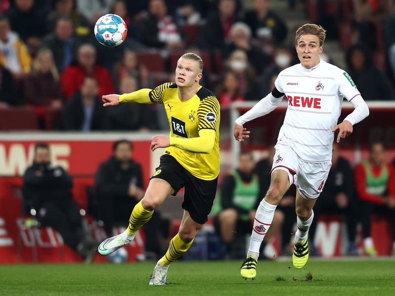 Fulham are interested in signing £6m rated defender Timo Hubers from Bundesilga side FC Koln but face competition from multiple Premier League clubs including Newcastle United (Daily Mail)