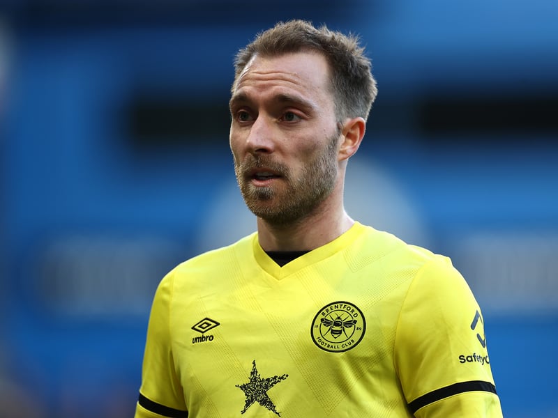 Tottenham Hotspur are reportedly eager to re-sign Brentford midfielder Christian Eriksen this summer, however Manchester United are also interested. The 30-year-old is out of contract at the end of the season after impressing for the Bees in his brief spell. (Daily Mail)