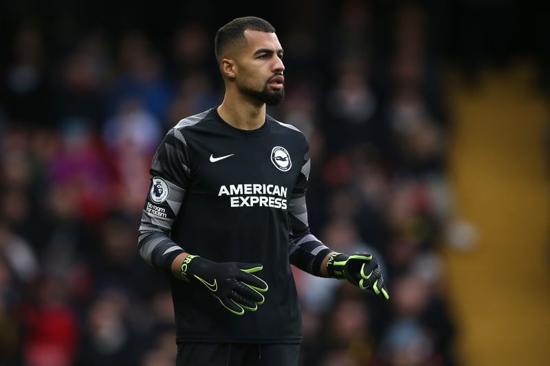 Brighton have no plans to sell goalkeeper Robert Sanchez amid Newcastle United speculation. (Football Insider)