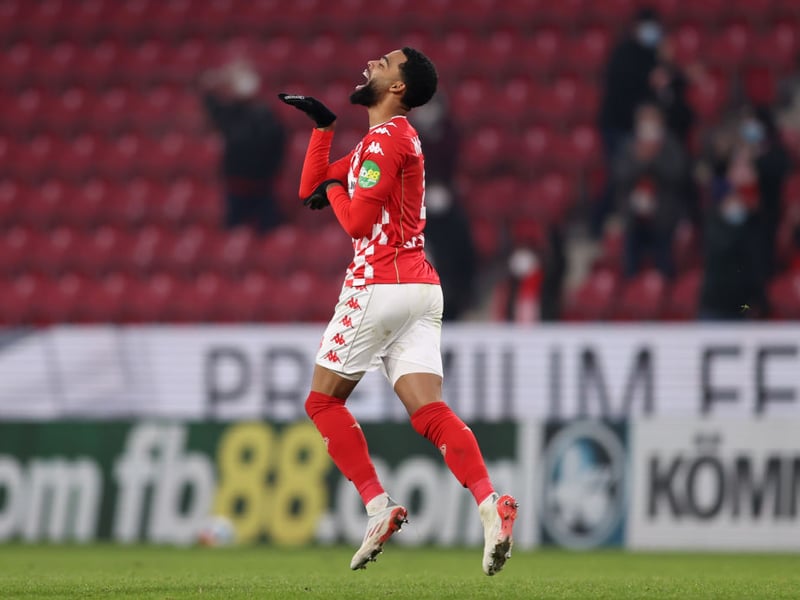 Newcastle United are interested in Mainz defender Jeremiah St Juste, and it’s ‘quite possible’ they ‘will bid’ in the summer. West Ham are also being linked. (Fussball Transfers)