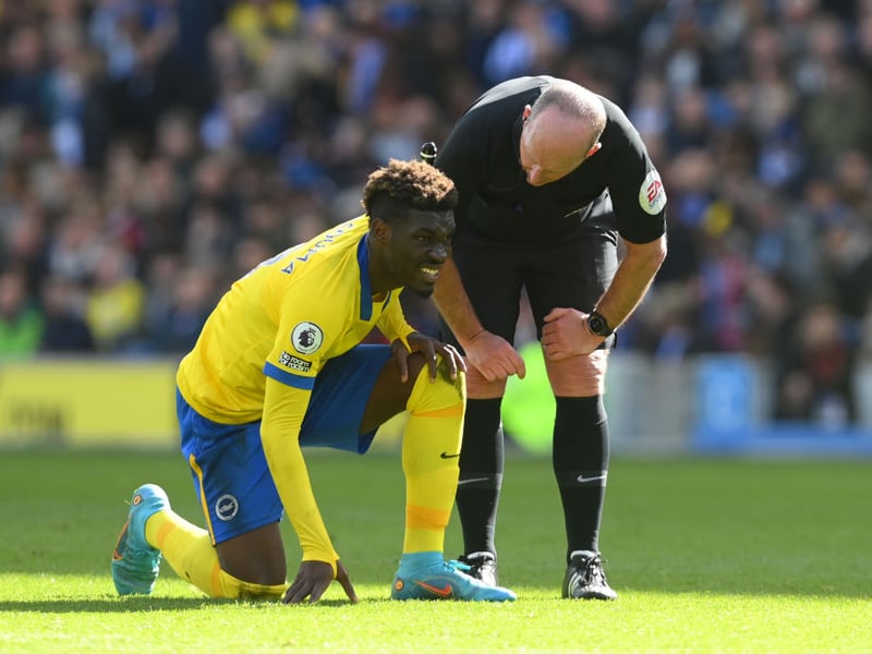 Aston Villa have registered their interest in signing Brighton midfielder Yves Bissouma, and have already been ‘in contact’ with his camp. (Football Insider)
