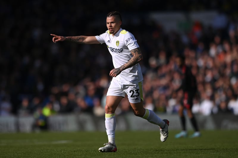 Manchester United are “advancing” on a deal for Leeds United star Kalvin Phillips. The Reds are said to be “confident” of wrapping up an agreement. 
 (Manchester Evening News)