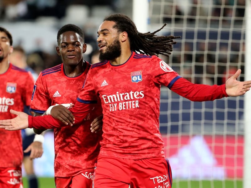 Lyon defender Jason Denayer has reportedly decided to leave the French giants this summer, with Newcastle United favourites to sign the centre-back. (L’Equipe)