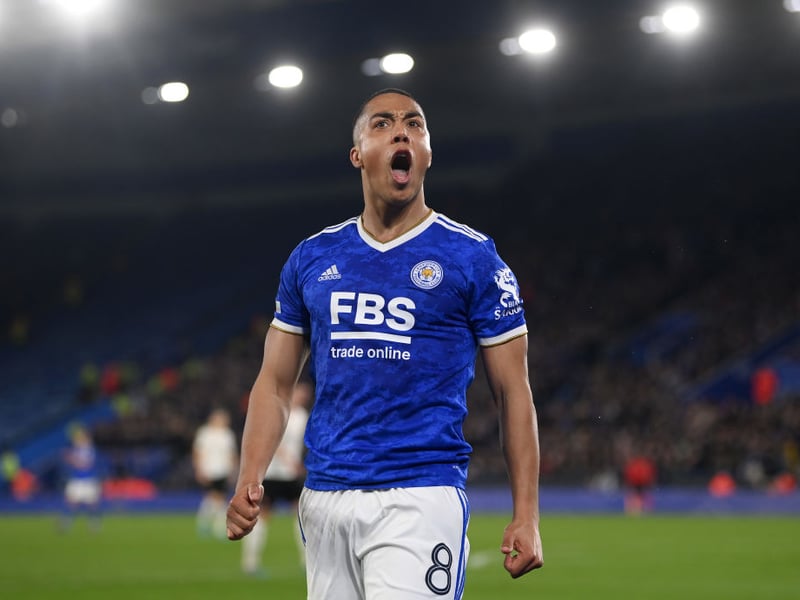 Manchester United are one of the leading clubs interested in signing Leicester City midfielder Youri Tielemans this summer. (Tuttosport)