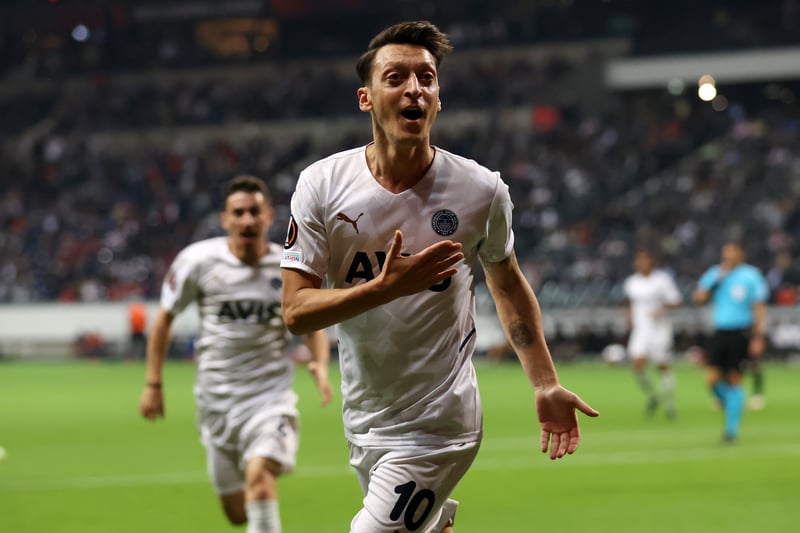 Hull City owner, Acun Ilicali, has shut down recent speculation that they could sign Mesut Ozil, claiming the former Arsenal playmaker is happy in Turkey. (Hull Live)