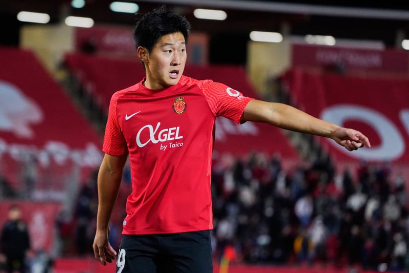 The South Korean star arrives from RCD Mallorca for a fee of around £36m to provide cover and competition in the middle of the park.