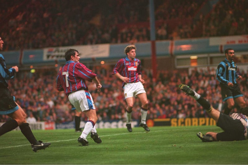 Ray Houghton finds the net past Gianluca Pagliuca in Villa’s second leg tie vs Inter Milan.