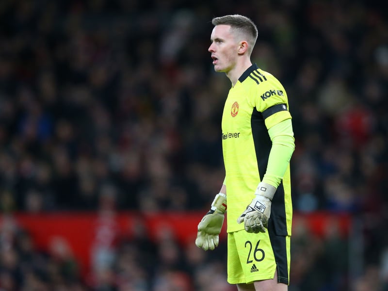 Bournemouth and Middlesbrough have joined the likes of Fulham, West Ham, and Newcastle United in the race to sign Manchester United’s Dean Henderson. (The Sun)