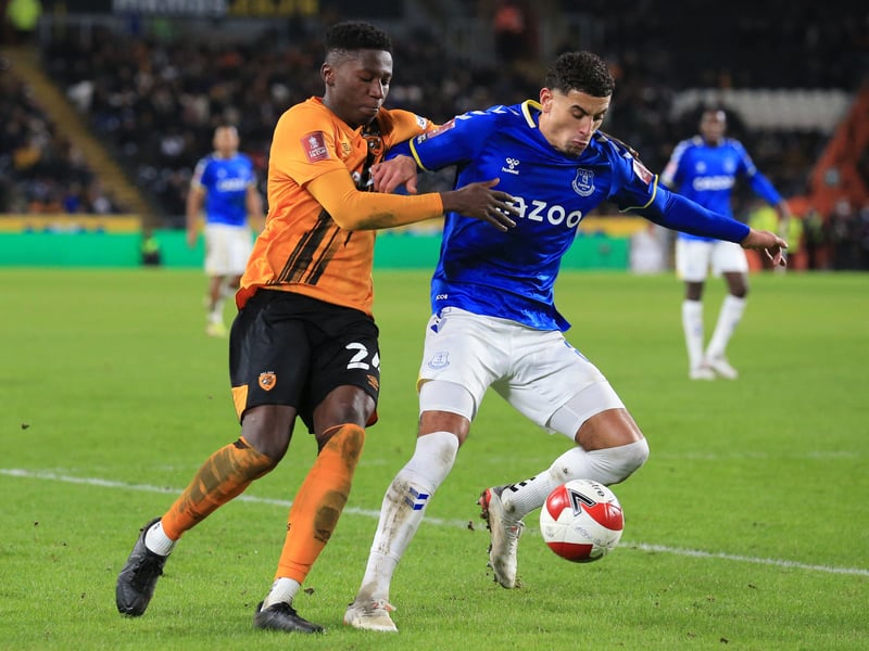 West Ham are plotting a move for Manchester United defender Di’Shon Bernard after he impressed on loan at Hull City this season (Mirror)