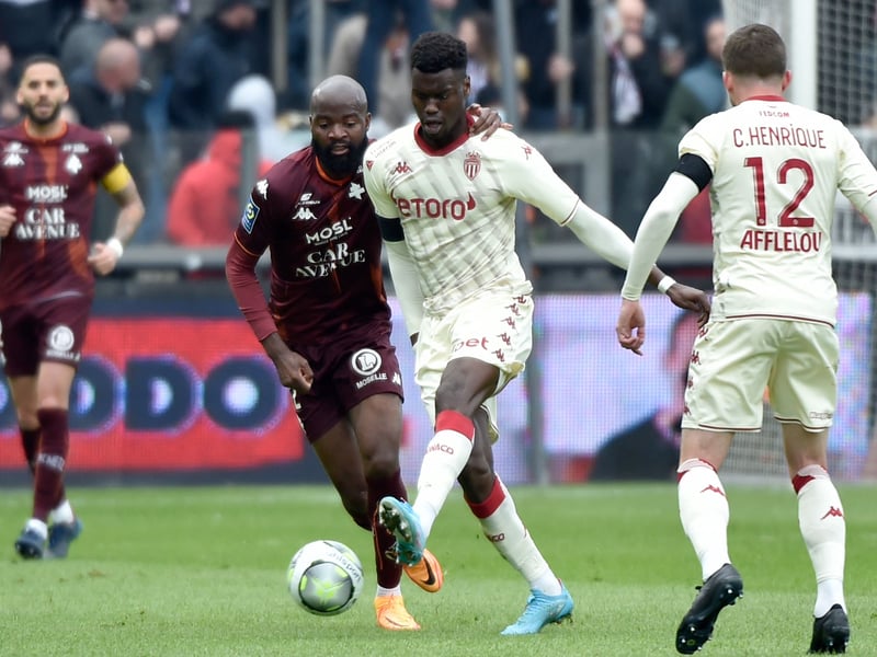West Ham United have been linked with a move for AC Monaco defender Benoit Badiashile. The 21-year-old centre-back, who is valued at around £25m, is also believed to be on Serie A giants Juventus’ transfer radar. (Sport Witness)