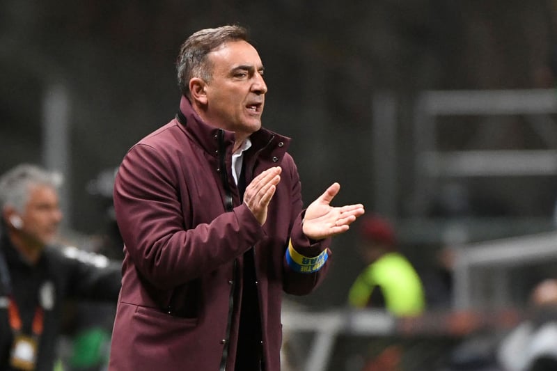 Carlos Carvalhal is a ‘top contender’ to become the new Burnley manager. (Football Insider)