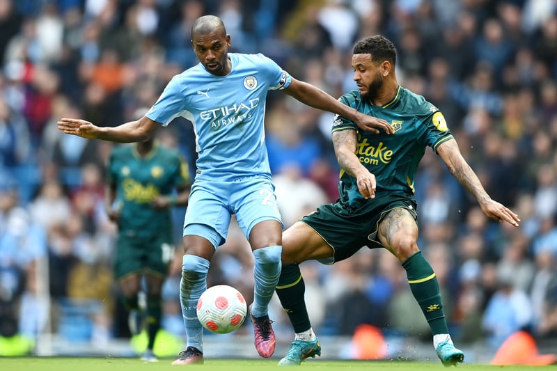 Playing alongside Rodri allowed Fernandinho more opportunities to advance forward, but the City skipper largely kept things simple in the middle.