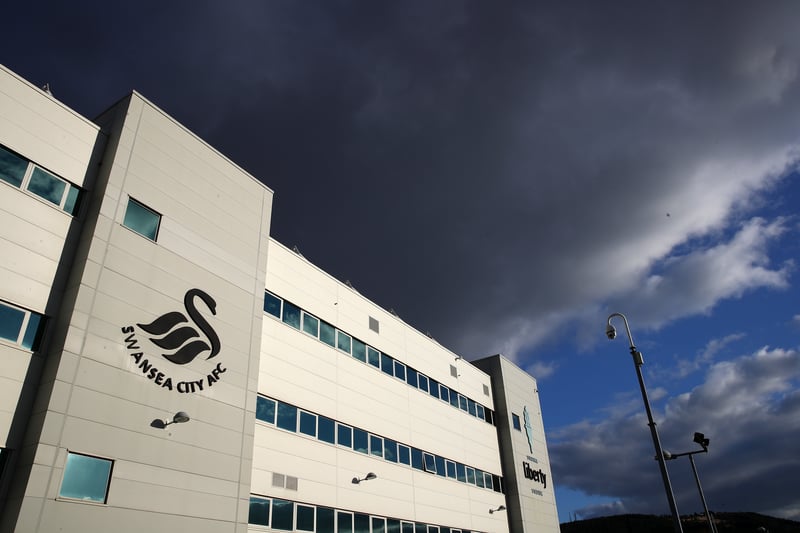 Swansea City have sacked sporting director Mark Allen after just eight months in the job and are searching for a replacement (FLW via The Telegraph’s John Percy)