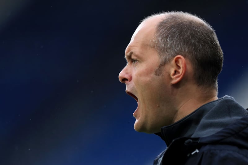 Sunderland head coach Alex Neil has been linked with a move to Burnley, who are on the lookout for a permanent replacement for long-term boss Sean Dyche. (The Sun)