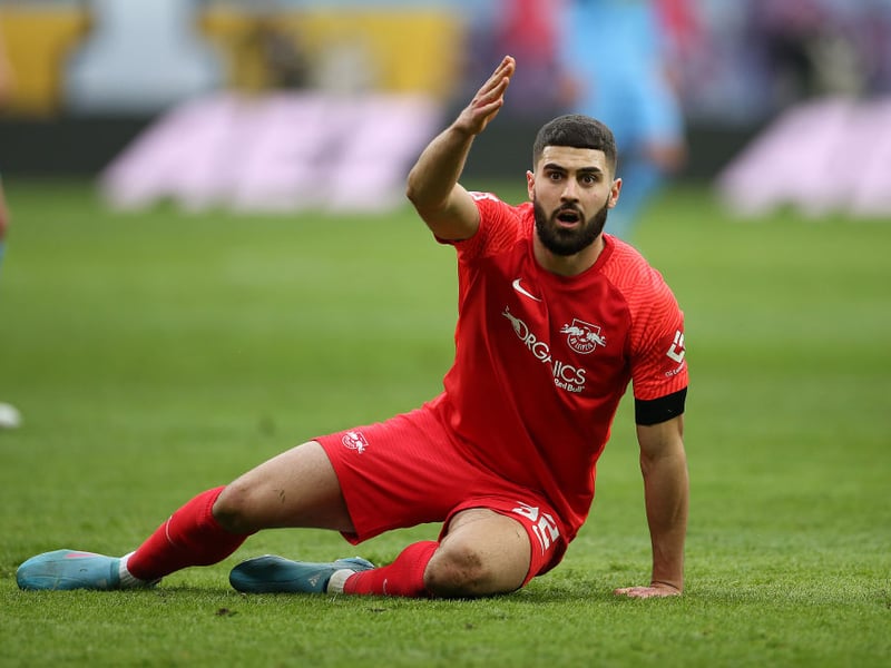 Leeds United could make an ‘ambitious’ swoop to sign RB Leipzig defender Josko Gvardiol in a move that would see the Croatian reunite with Jesse Marsch. Tottenham are also interested in the player, who is said to be valued at around £50m. (Dean Jones)
