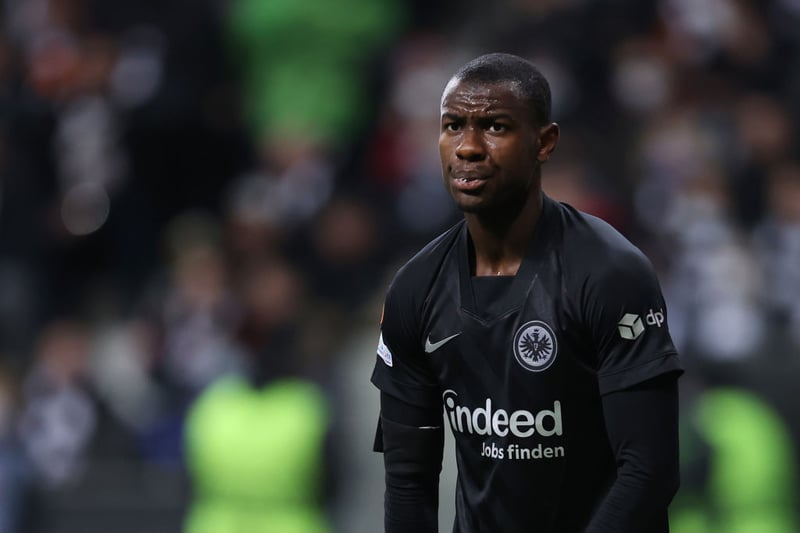 Newcastle ‘want’ Eintracht Frankfurt’s Evan Ndicka - and the German club ‘want to sell’ the centre-back. (Bild)