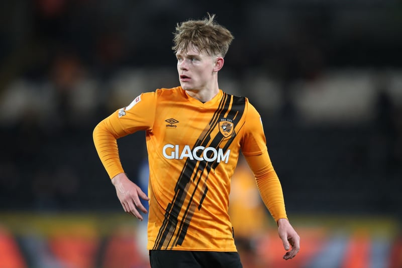 Brentford are racing West Ham to sign Hull City attacker Keane Lewis-Potter. (Football Insider)